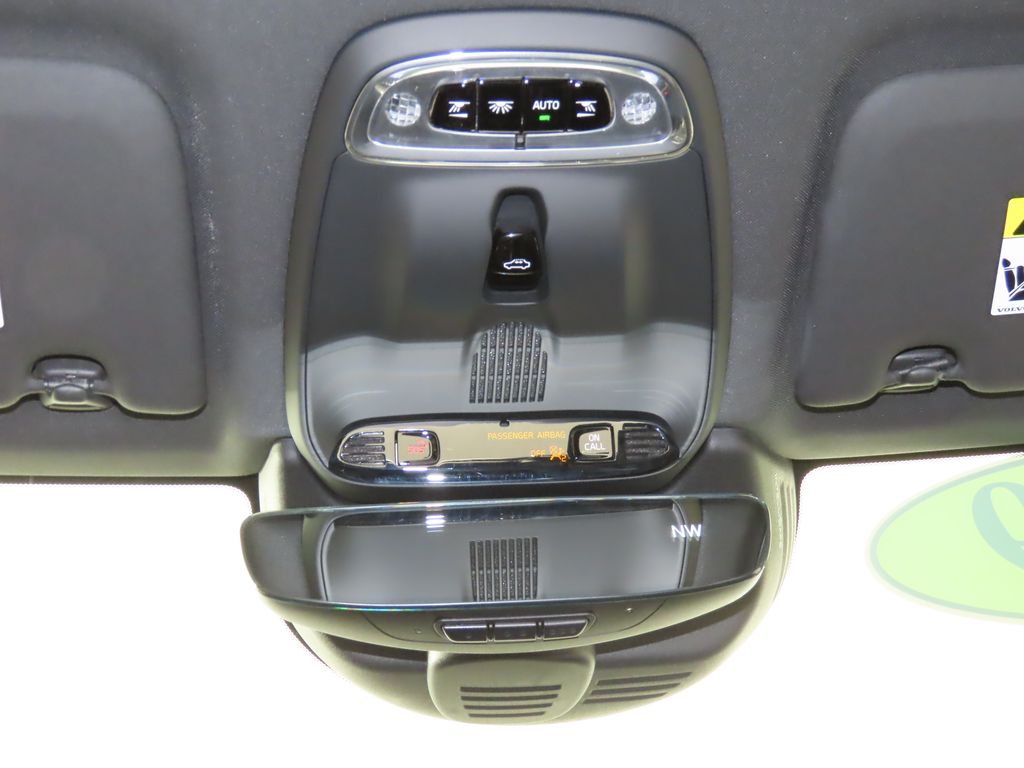 Thumbnail: 2019 Volvo XC60 - 27