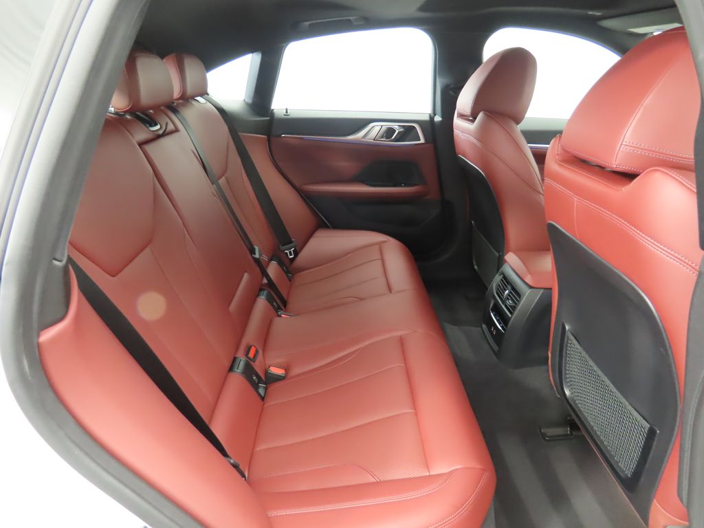 2022 BMW i4 eDrive40 23