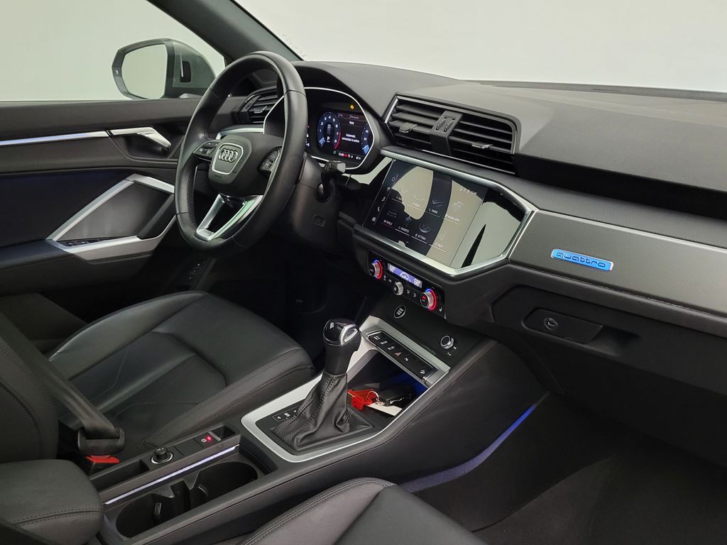 Thumbnail: 2023 Audi Q3 - 15