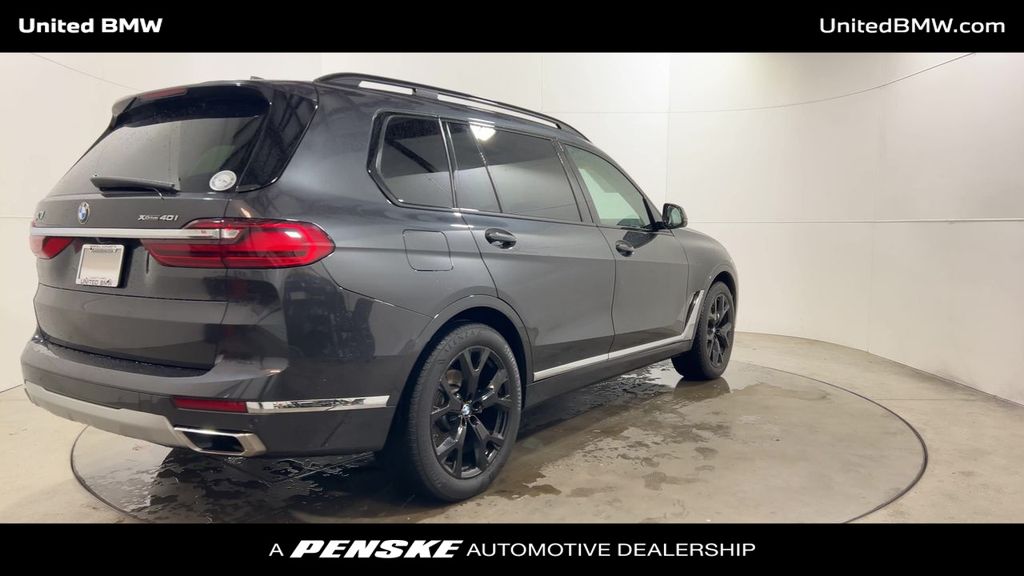 Thumbnail: 2022 BMW X7 - 8