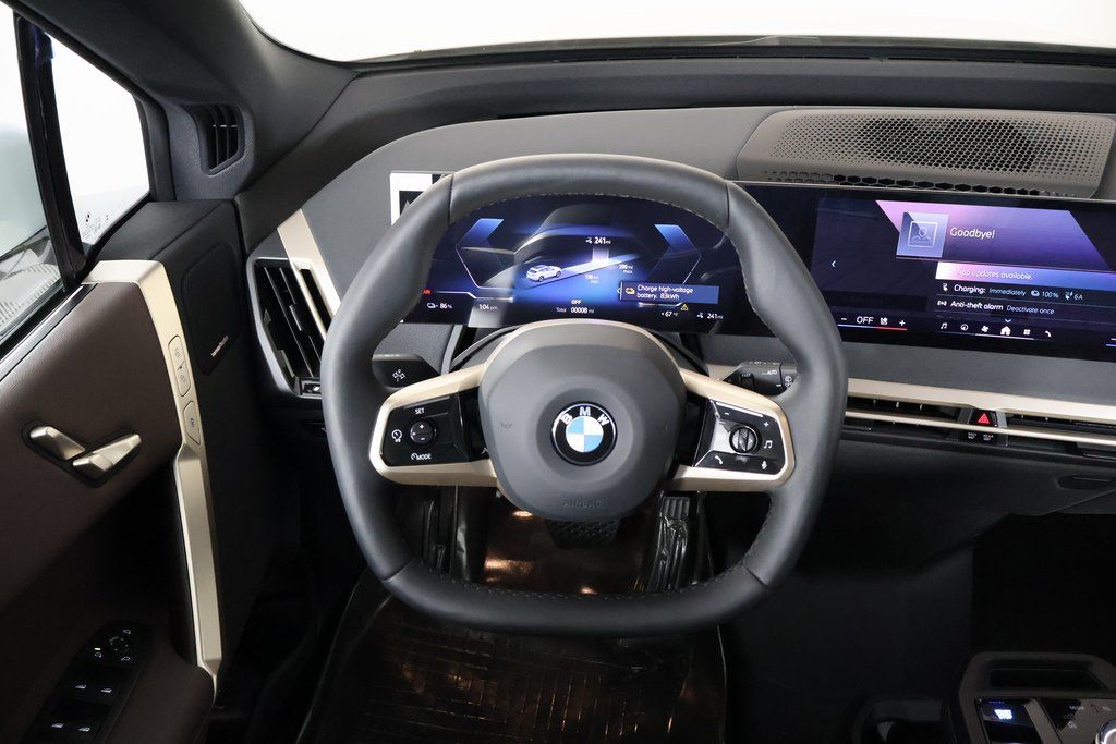 Thumbnail: 2026 BMW iX - 3