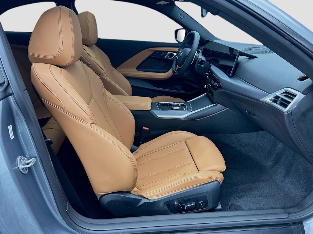 Thumbnail: 2025 BMW 2 Series - 19