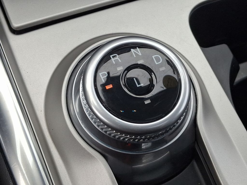 2023 Ford Explorer XLT 16