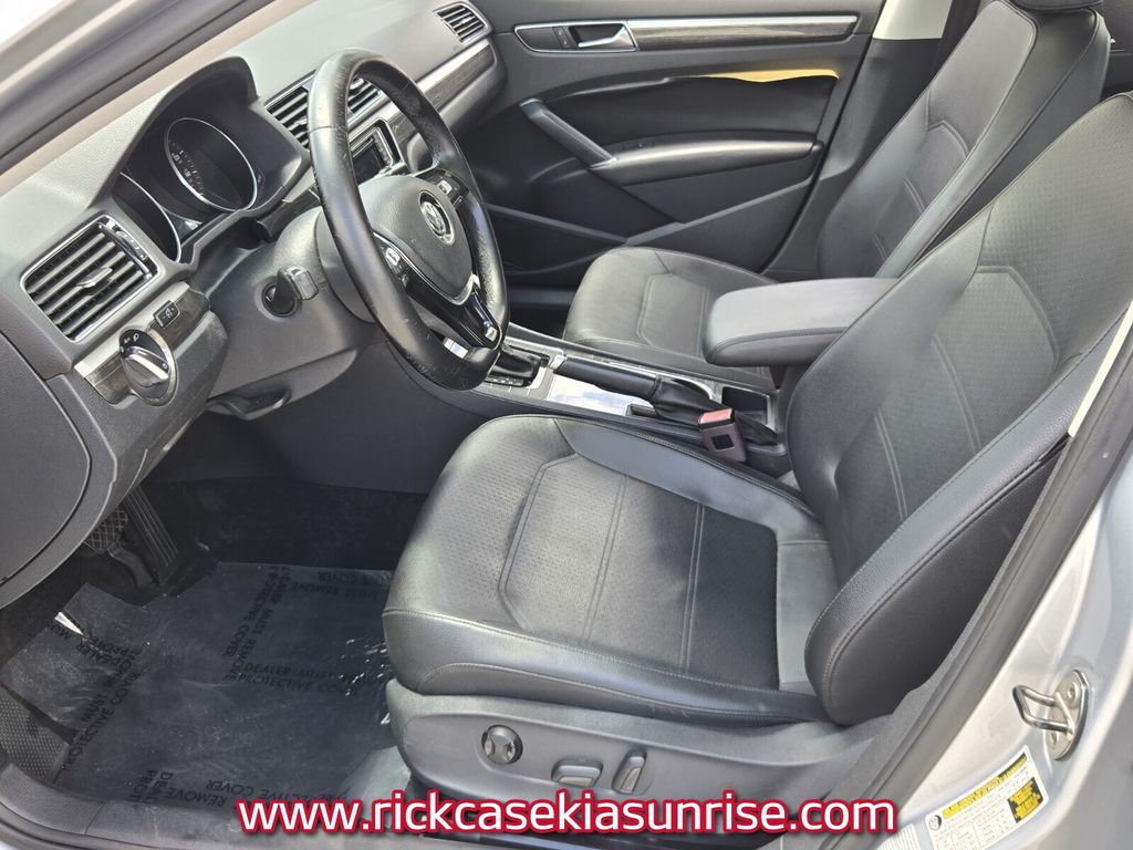 2018 Volkswagen Passat - $11,990