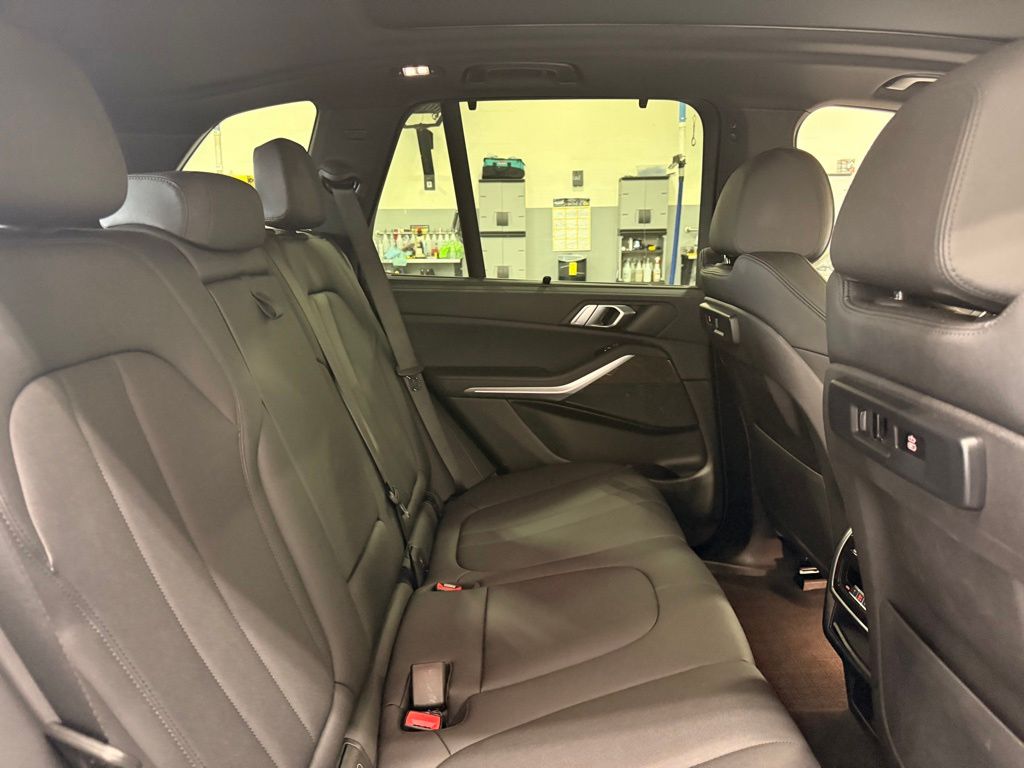 Thumbnail: 2022 BMW X5 - 27