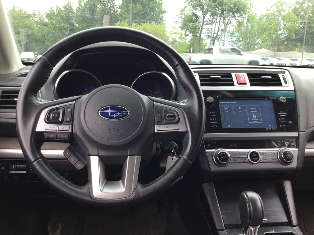 Thumbnail: 2016 Subaru Outback - 9