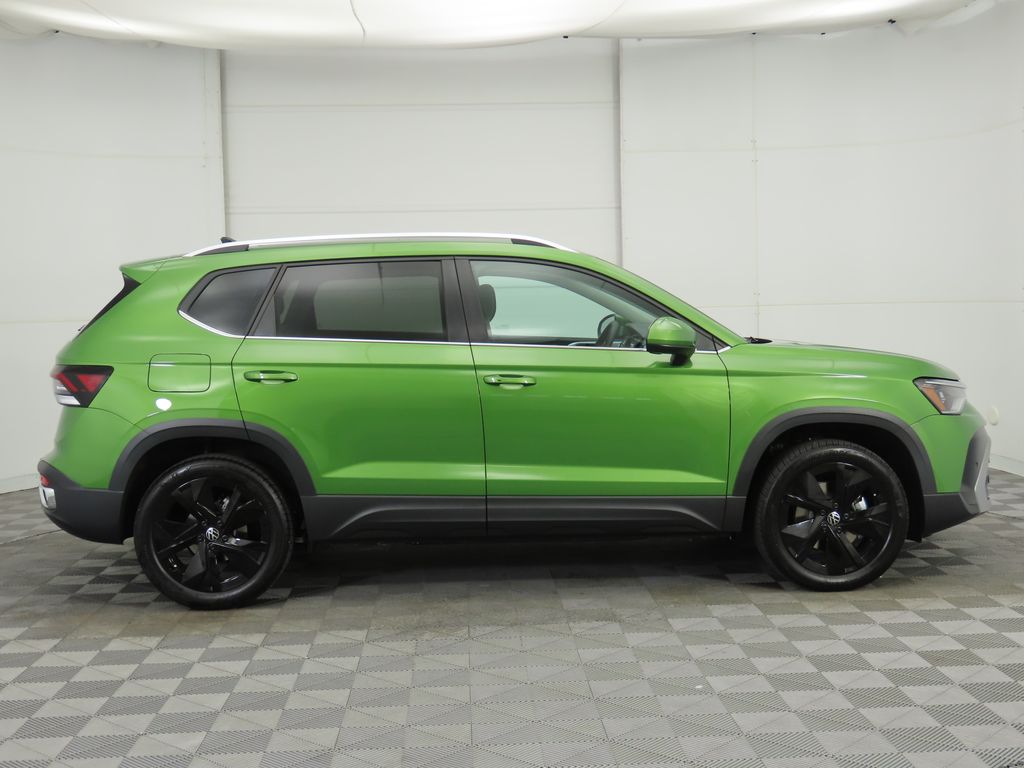 Thumbnail: 2025 Volkswagen Taos - 5