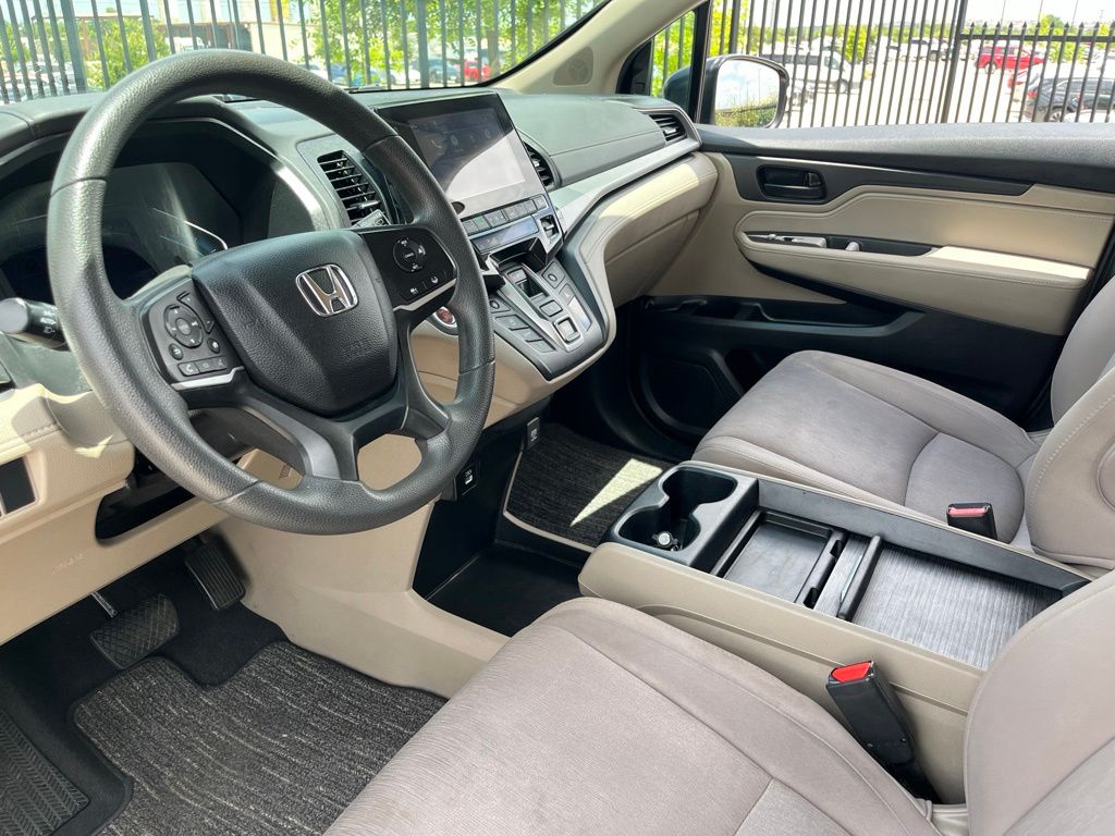 Thumbnail: 2021 Honda Odyssey - 18