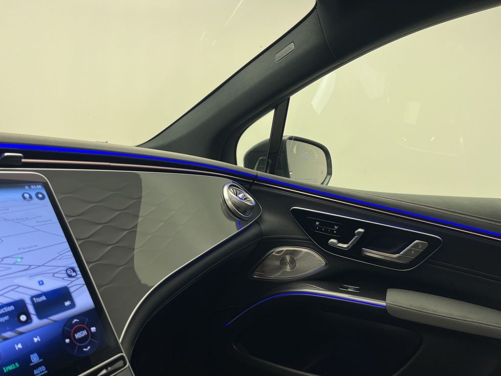 Thumbnail: 2023 Mercedes-Benz EQS - 21