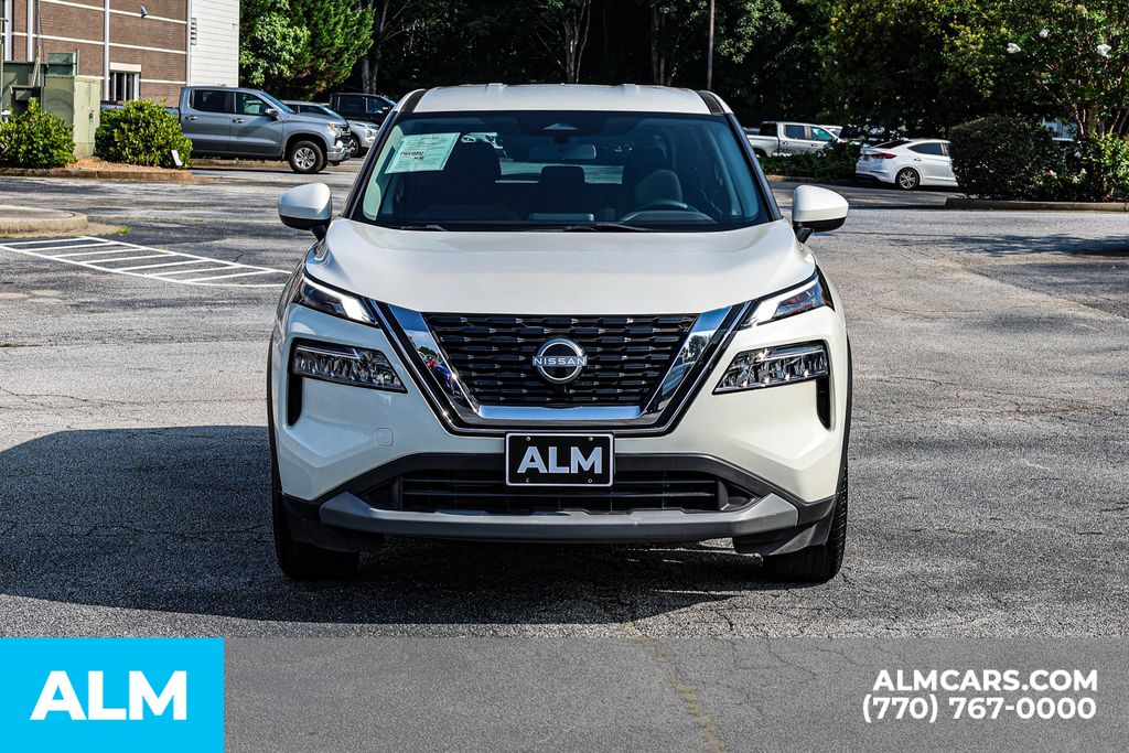 Used 2023 White Nissan SV image 10