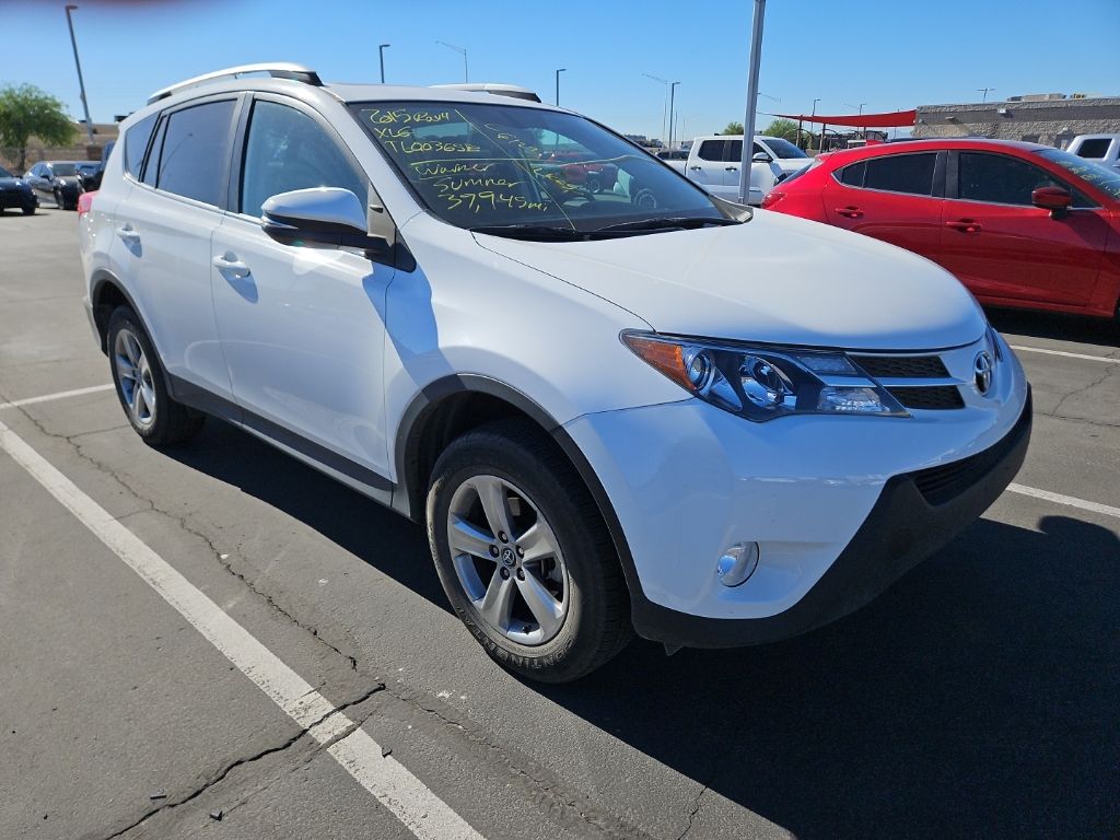 Thumbnail: 2015 Toyota RAV4 - 4