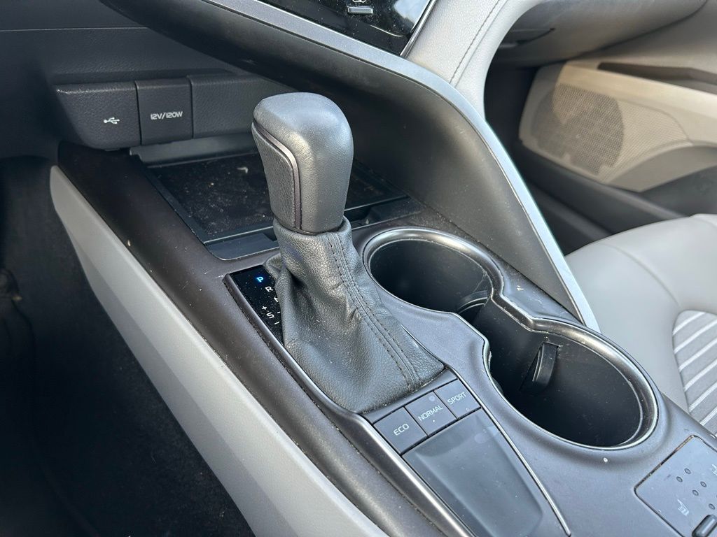 Thumbnail: 2022 Toyota Camry - 27