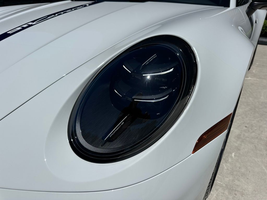 Thumbnail: 2026 Porsche 911 - 13