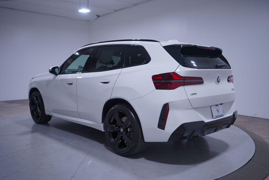 Thumbnail: 2025 BMW X3 - 3