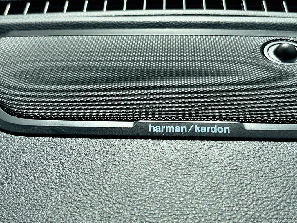 Used 2023 Black Ram Laramie image 19