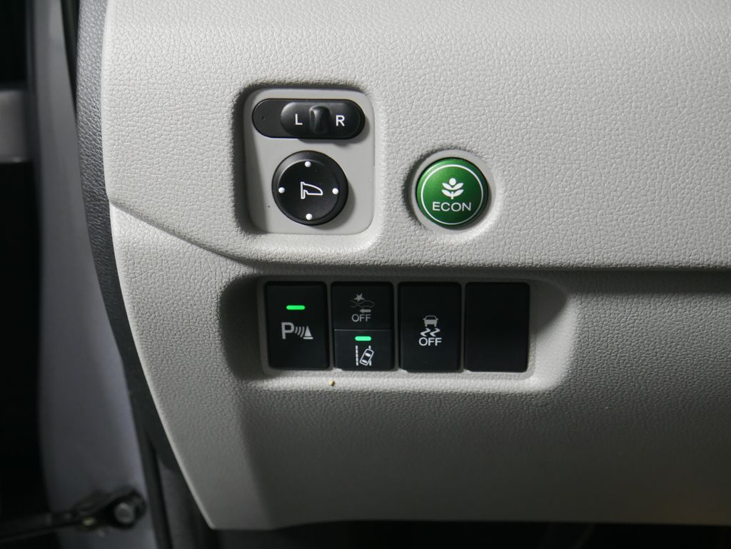 Thumbnail: 2019 Honda Pilot - 22