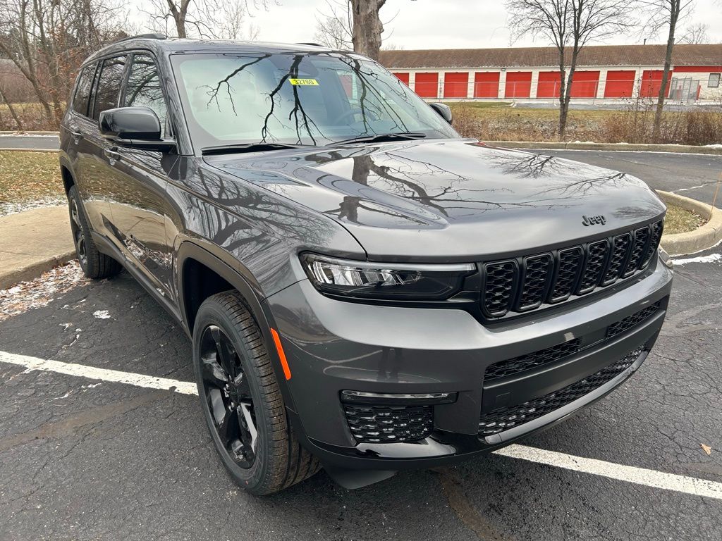 new 2025 Jeep Grand Cherokee L car, priced at $48,220