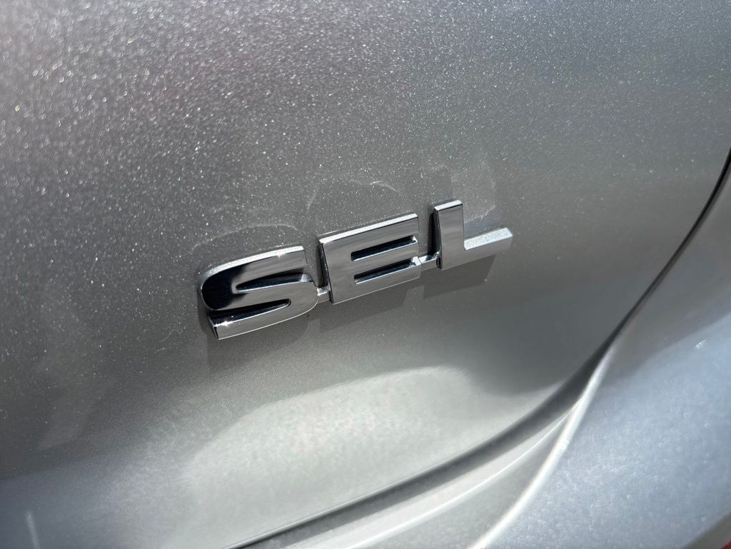 Certified Used 2024 Silver Mitsubishi SEL image 32
