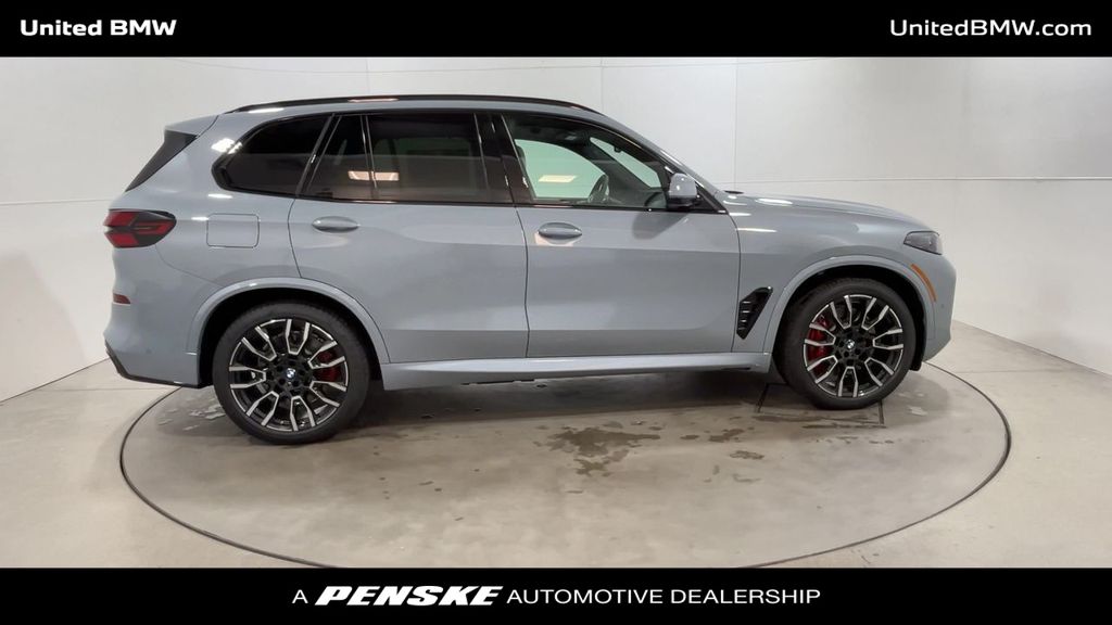 2025 BMW X5 xDrive50e 9