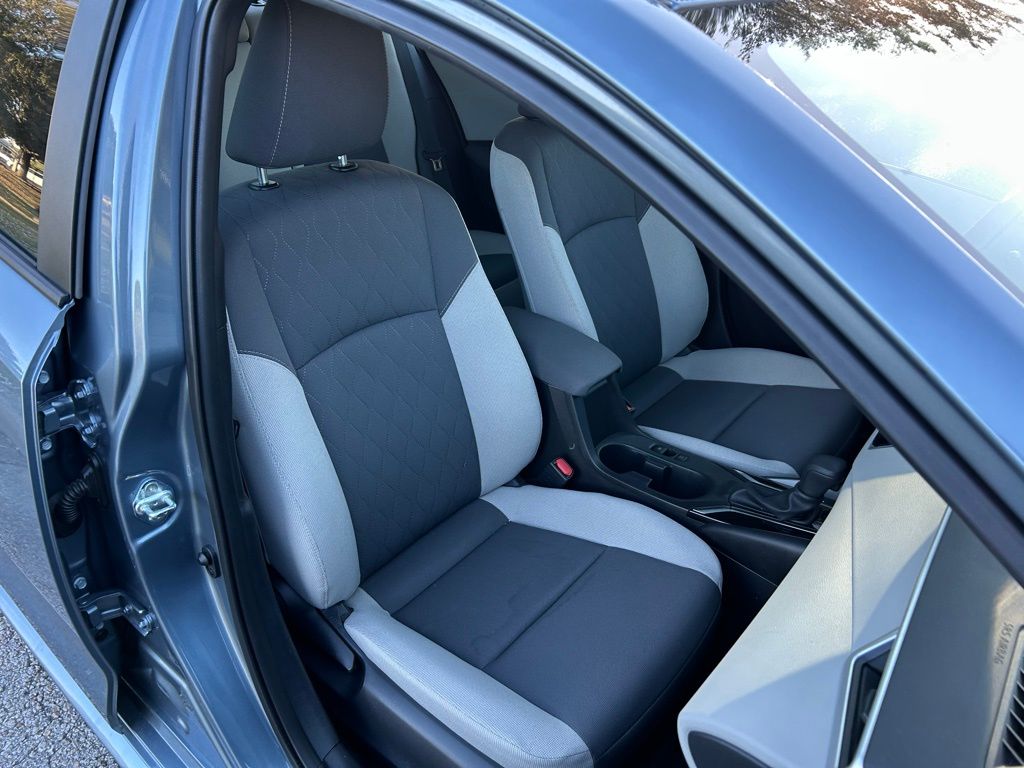 Thumbnail: 2025 Toyota Corolla - 15