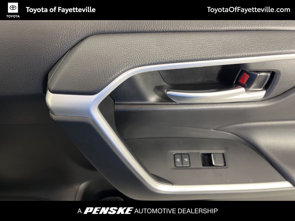 Thumbnail: 2023 Toyota RAV4 - 18