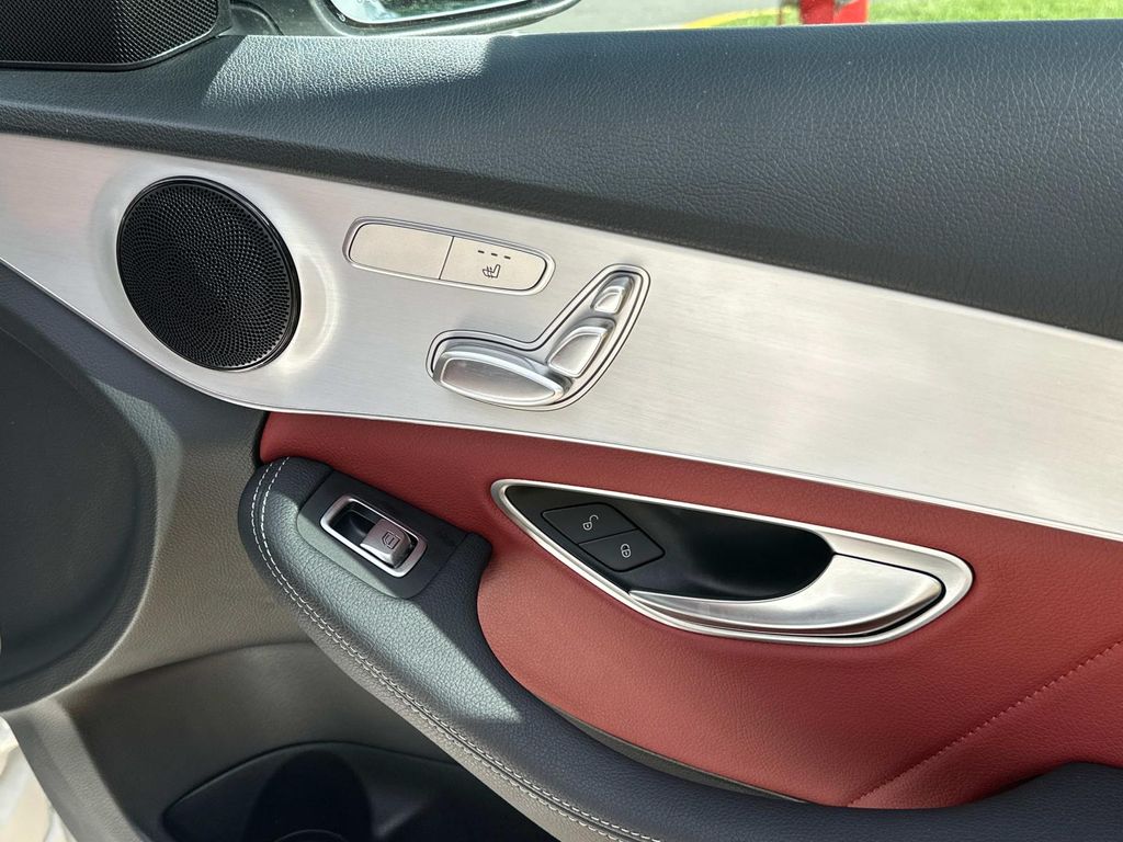 Thumbnail: 2020 Mercedes-Benz C-Class - 20