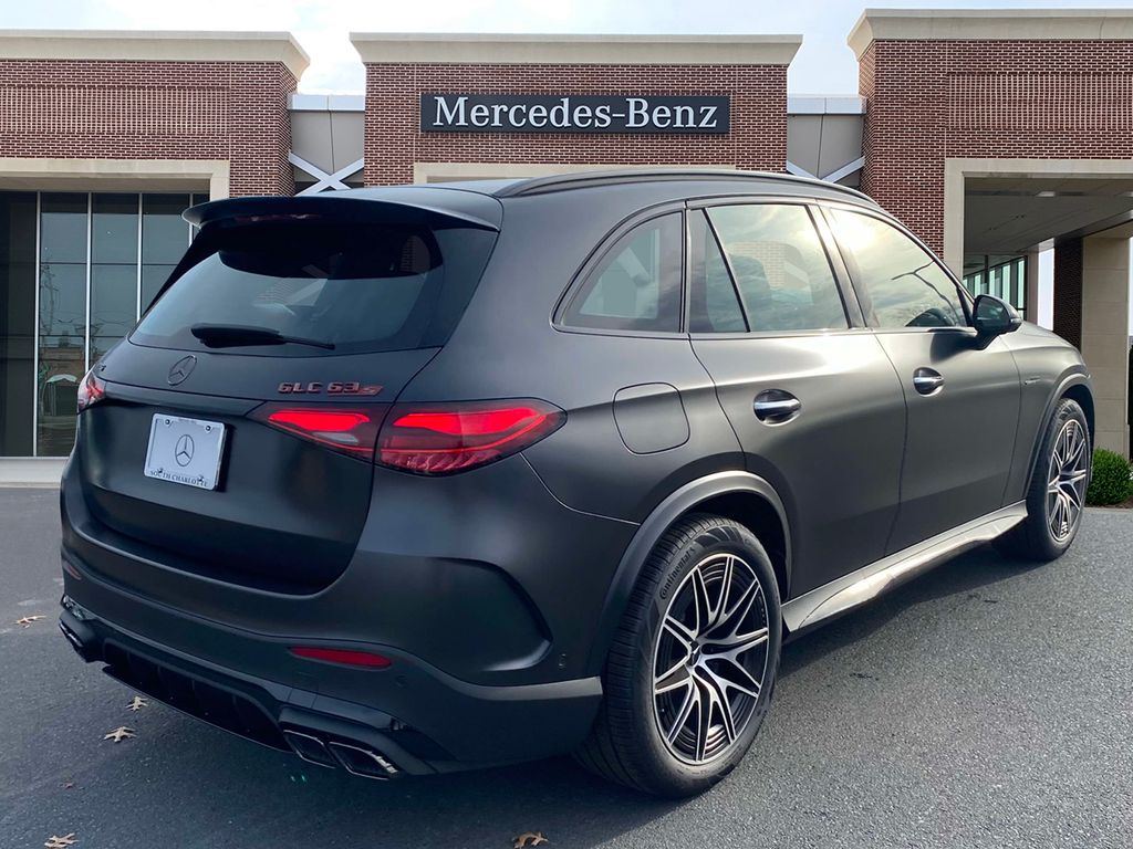 2025 Mercedes-Benz GLC 63 AMG 5