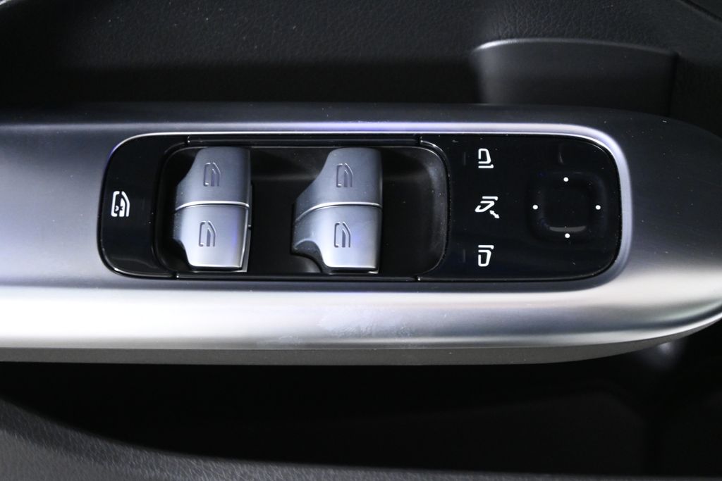 Thumbnail: 2026 Mercedes-Benz C-Class - 26