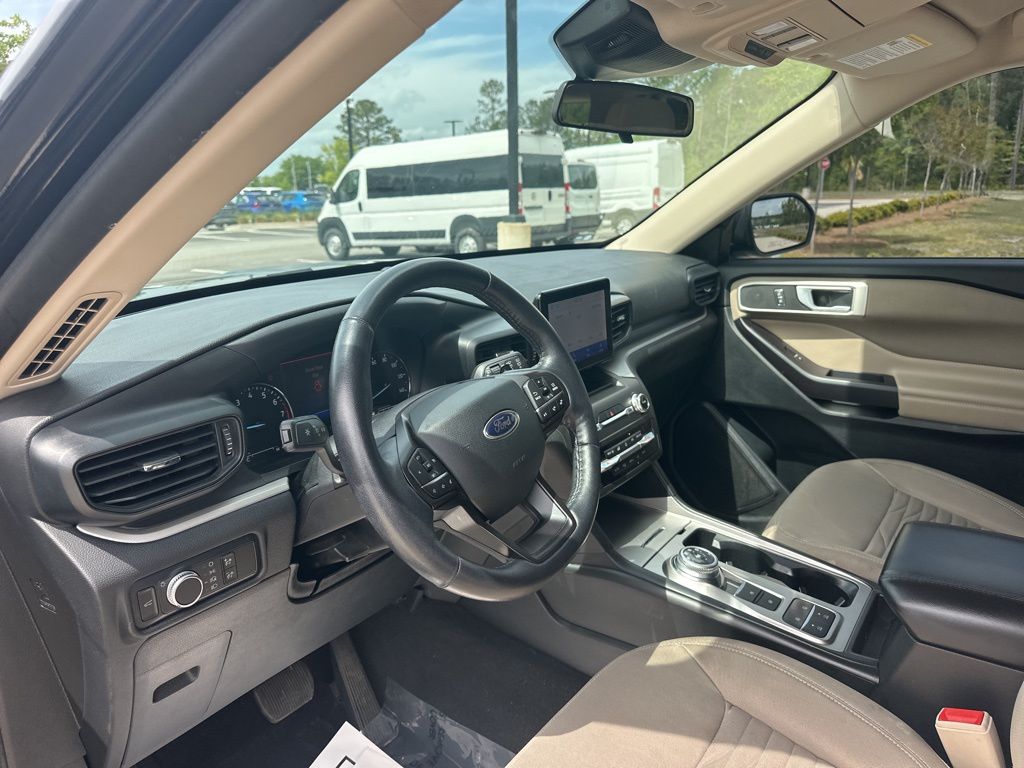 2020 Agate Black Metallic Ford Explorer XLT RWD SUV