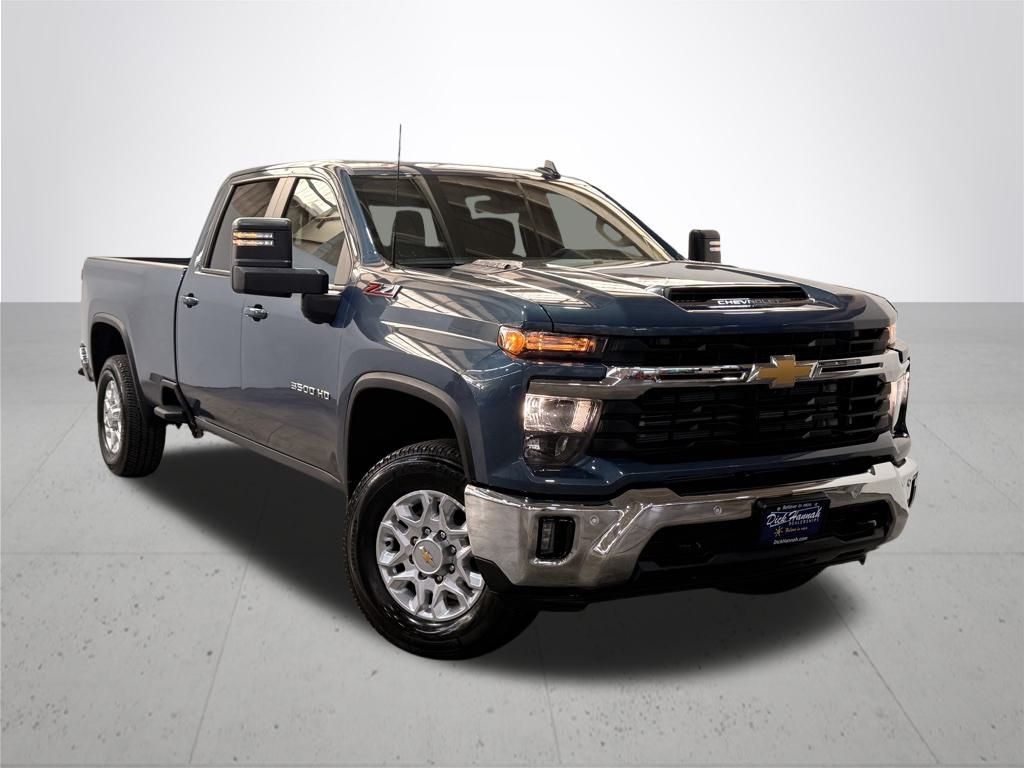 2025 Chevrolet Silverado 3500HD LT