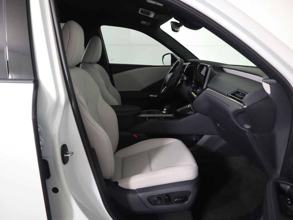 Thumbnail: 2026 Lexus TX - 21