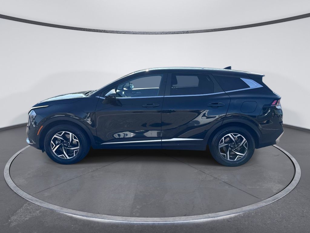Used 2023 Black Kia LX image 4
