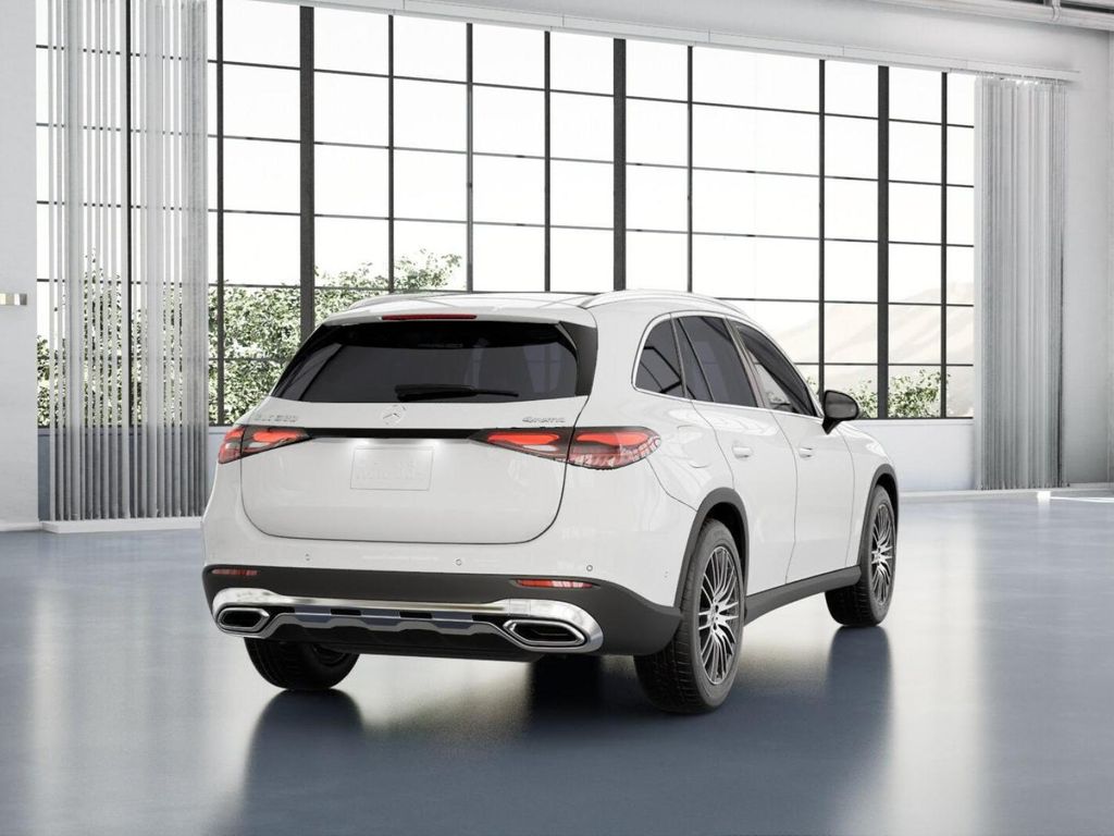 Thumbnail: 2026 Mercedes-Benz GLC - 23