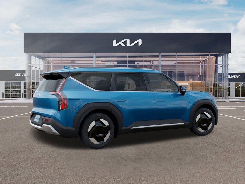 New 2026 Ocean Blue Kia Wind image 6