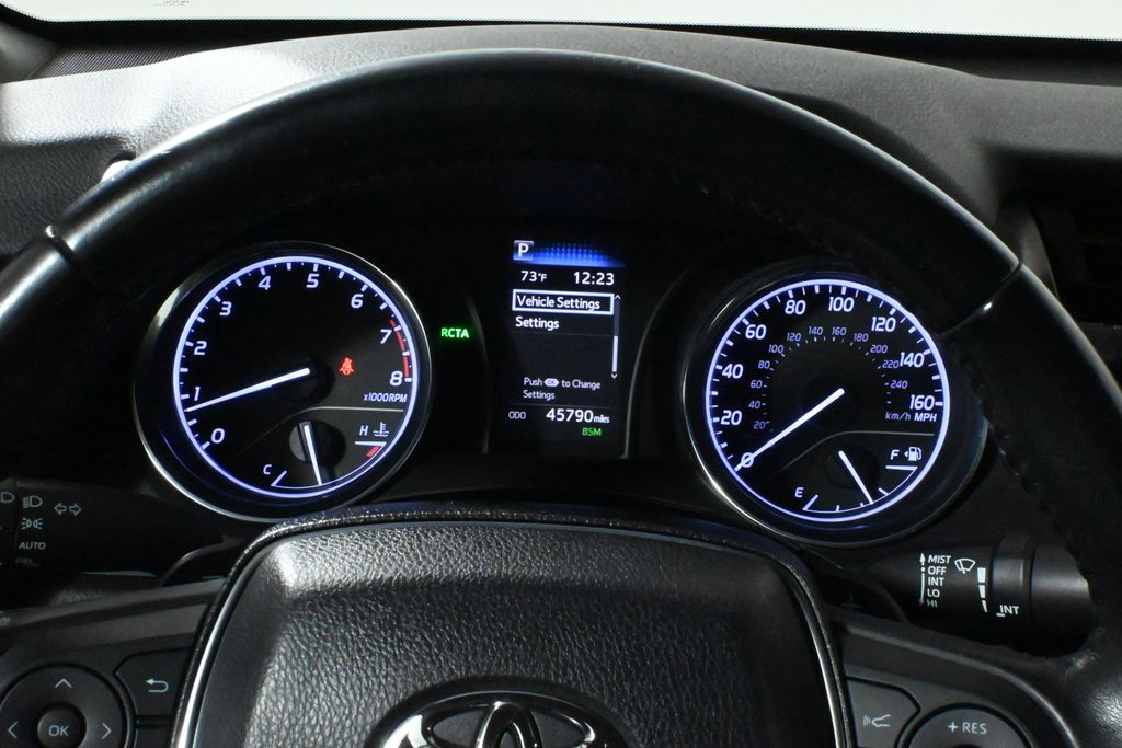 Thumbnail: 2019 Toyota Camry - 21
