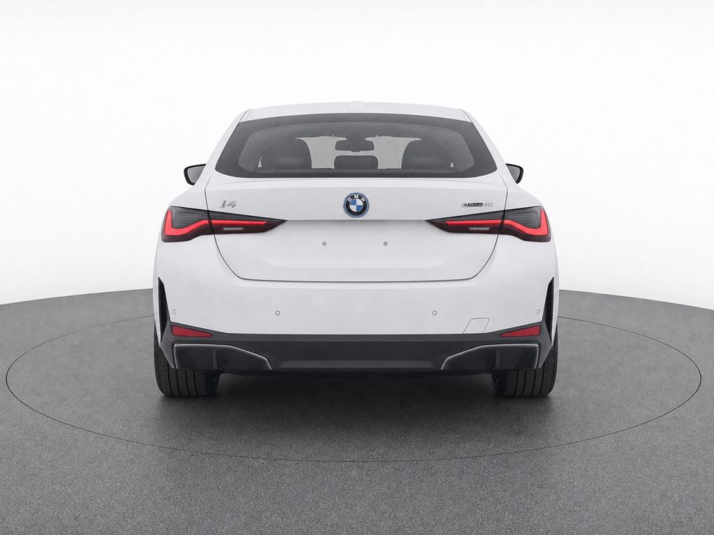 Thumbnail: 2023 BMW i4 - 4