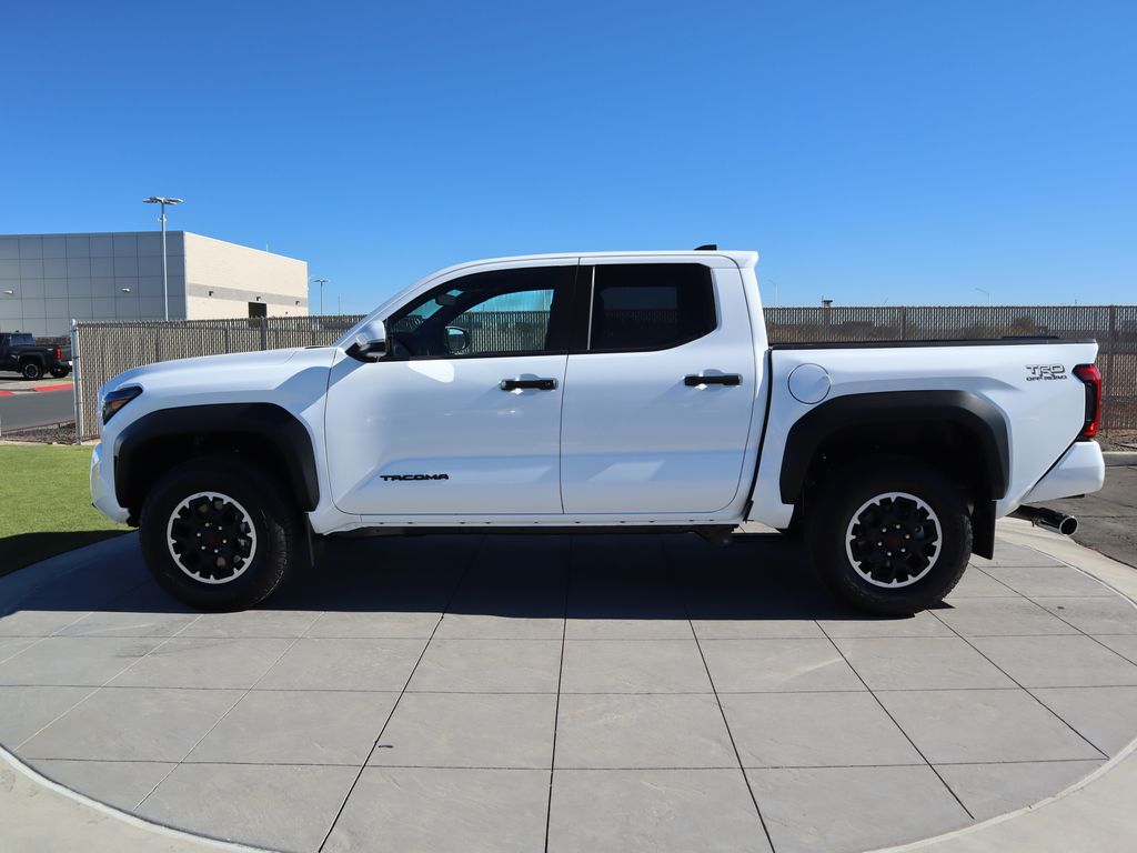 2024 Toyota Tacoma TRD Off-Road 8