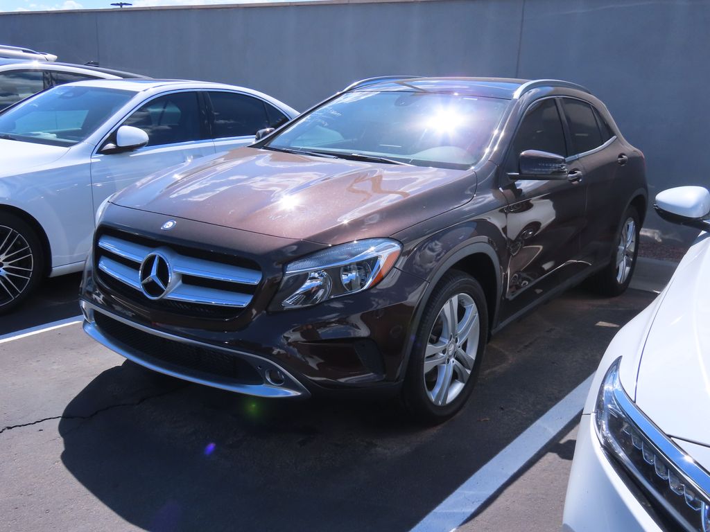 Thumbnail: 2015 Mercedes-Benz GLA - 2