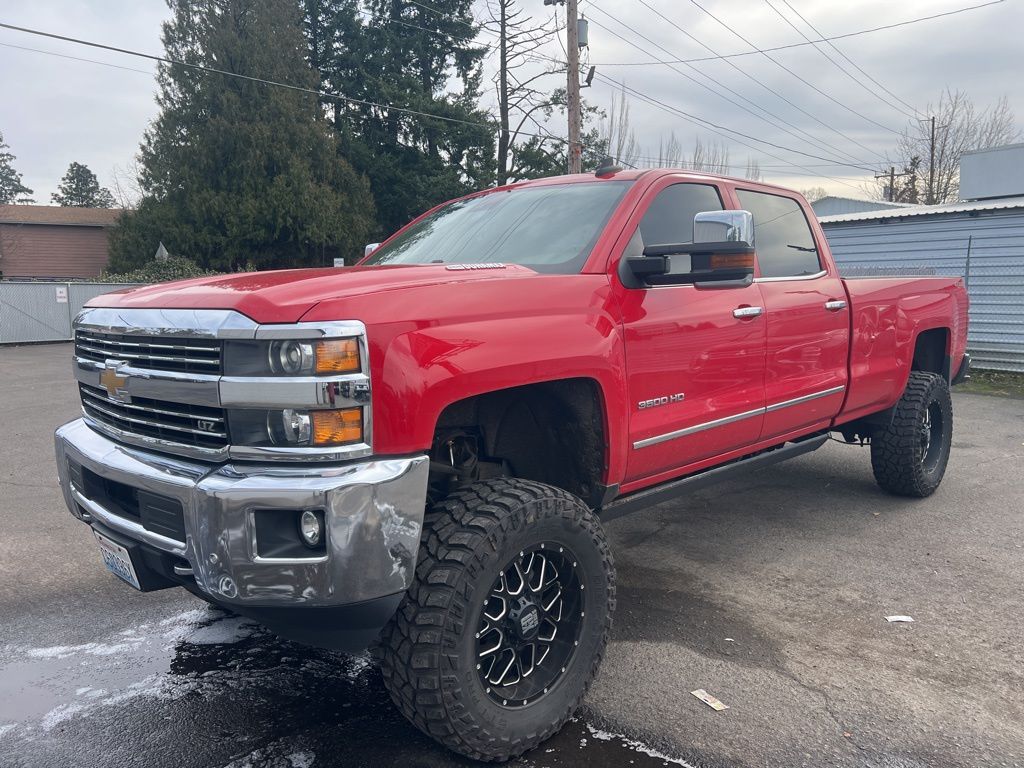 2015 Chevrolet Silverado 3500HD LTZ Crew Cab 4WD