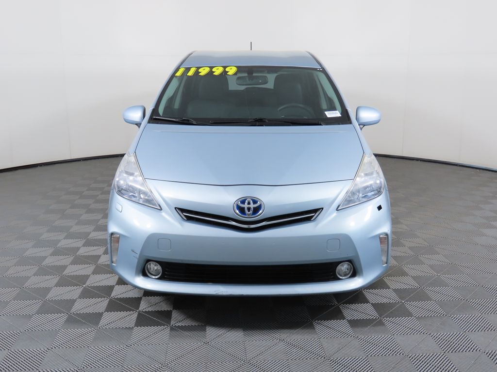 2012 Toyota Prius v Five 2