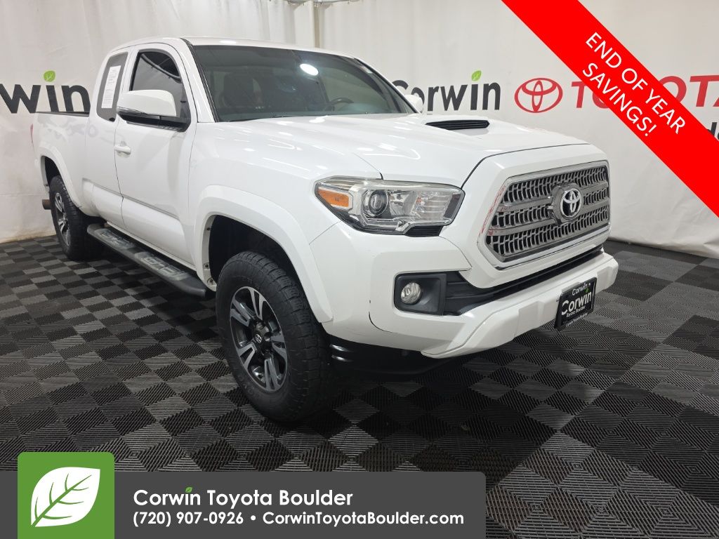 2017 Toyota Tacoma TRD Sport V6 Access Cab 4WD