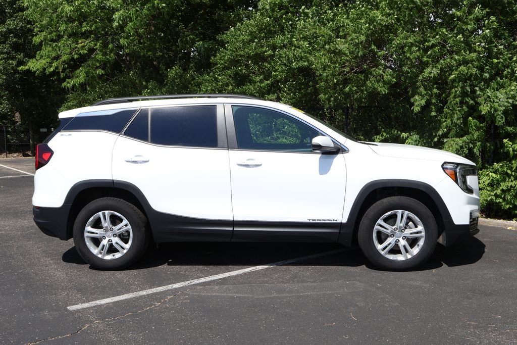 2023 GMC Terrain SLE 11