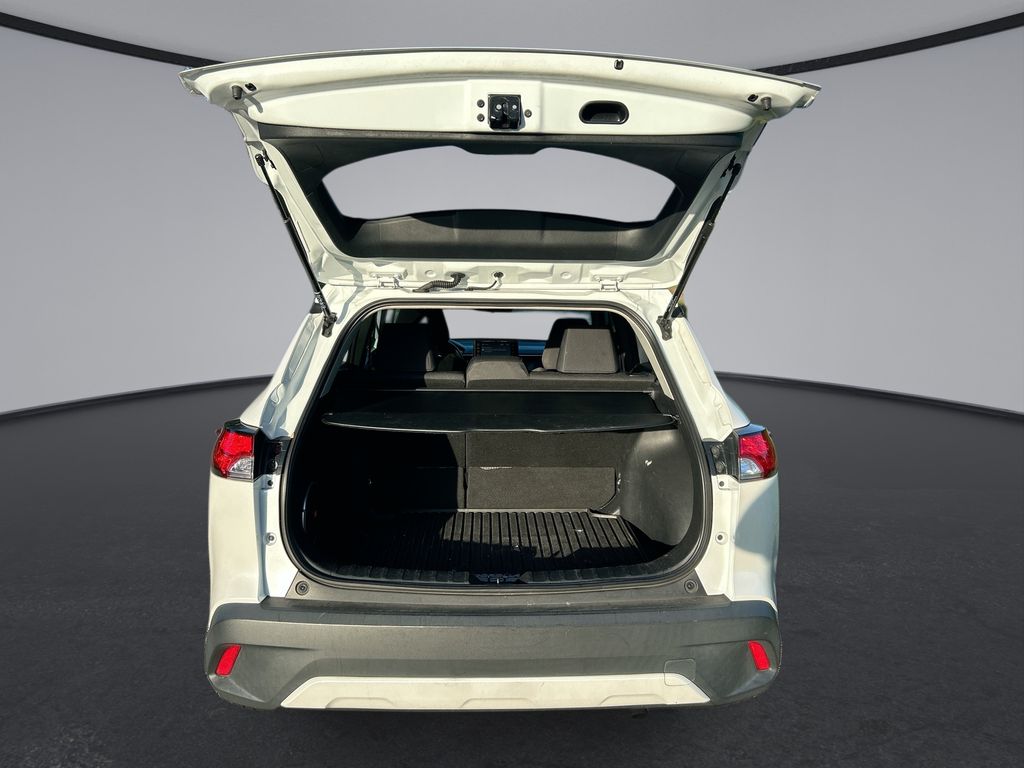 Thumbnail: 2022 Toyota Corolla Cross - 29