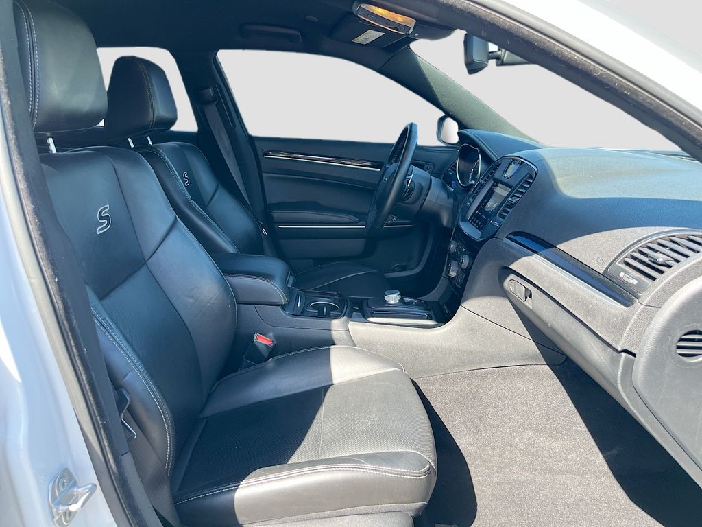 Used 2021 White Chrysler S image 28