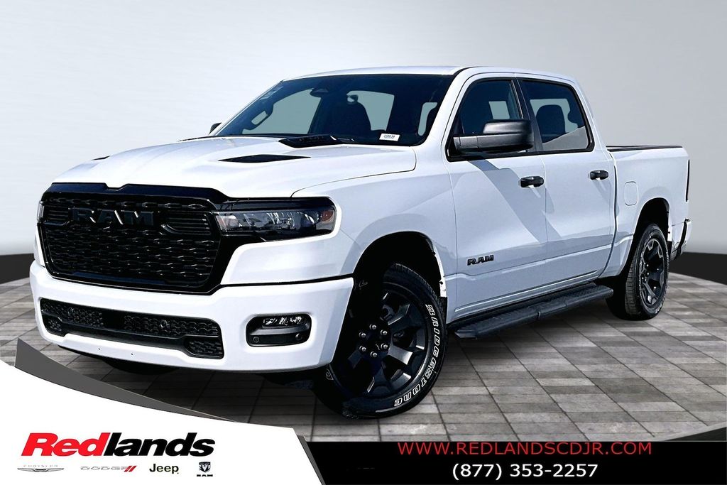 2026 RAM 1500 Express Crew Cab 4WD