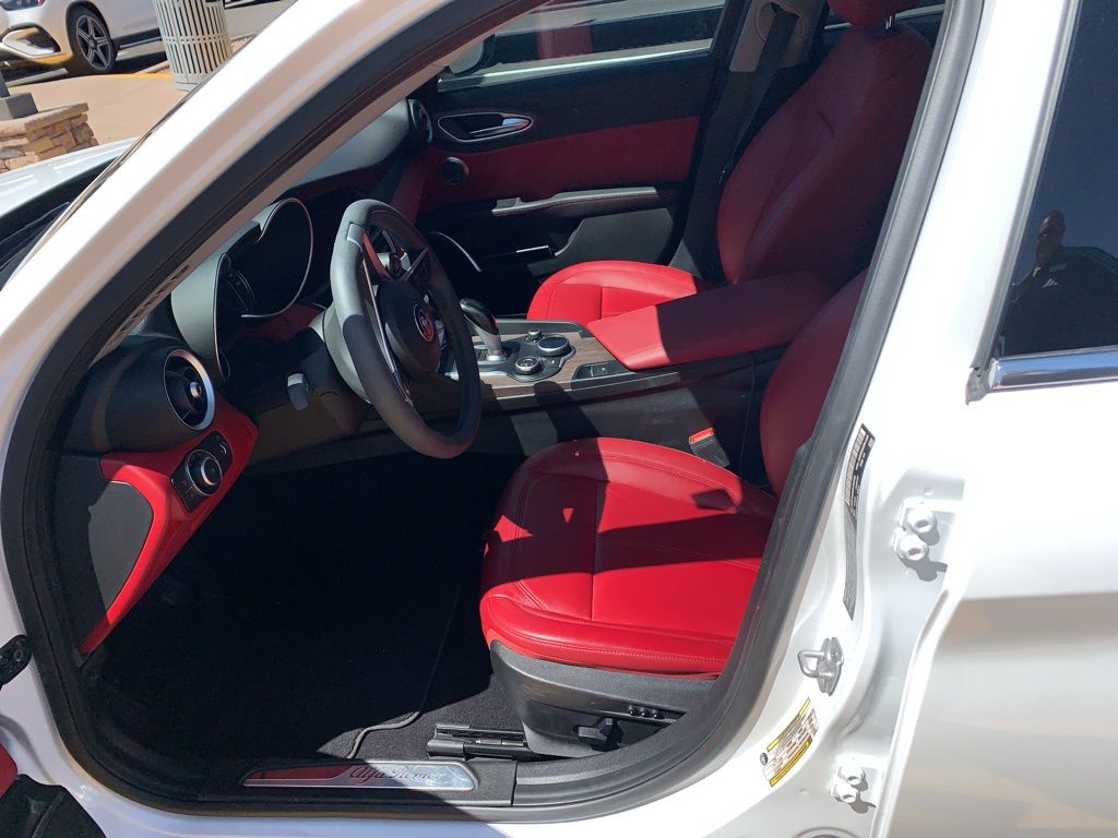 2019 Alfa Romeo Giulia Ti 5