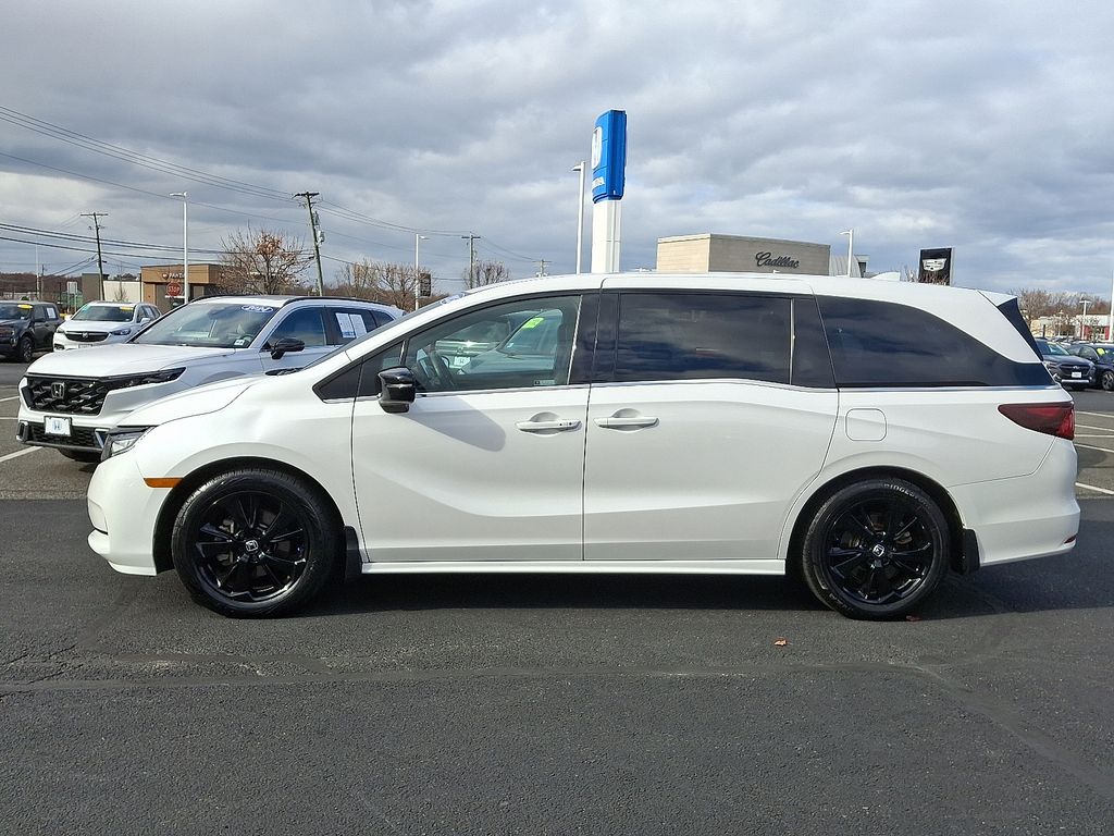 Thumbnail: 2023 Honda Odyssey - 7