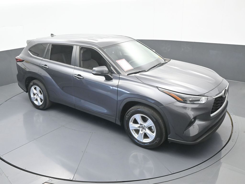 Used 2024 Gray Toyota LE image 82