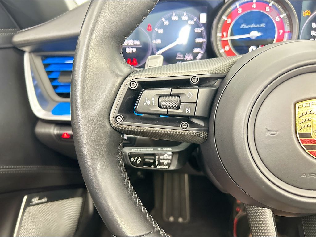 Thumbnail: 2022 Porsche 911 - 13