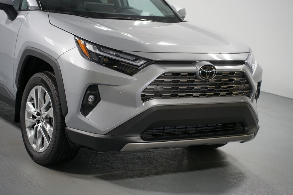 Thumbnail: 2025 Toyota RAV4 - 4